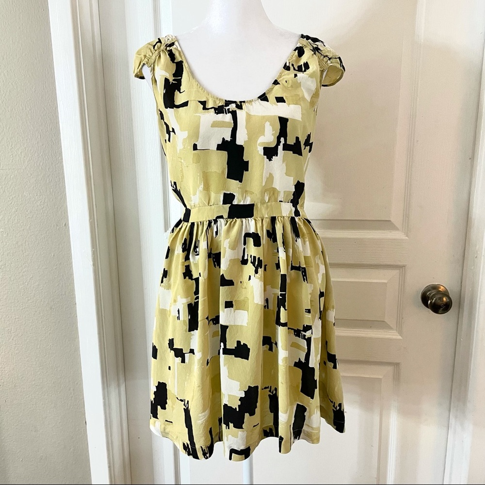 Joie 100% silk abstract pattern dress